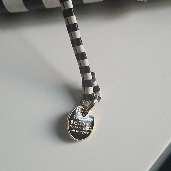 Great condition, jewelry case ,one deep and 3 smal - Picture 7 of 8